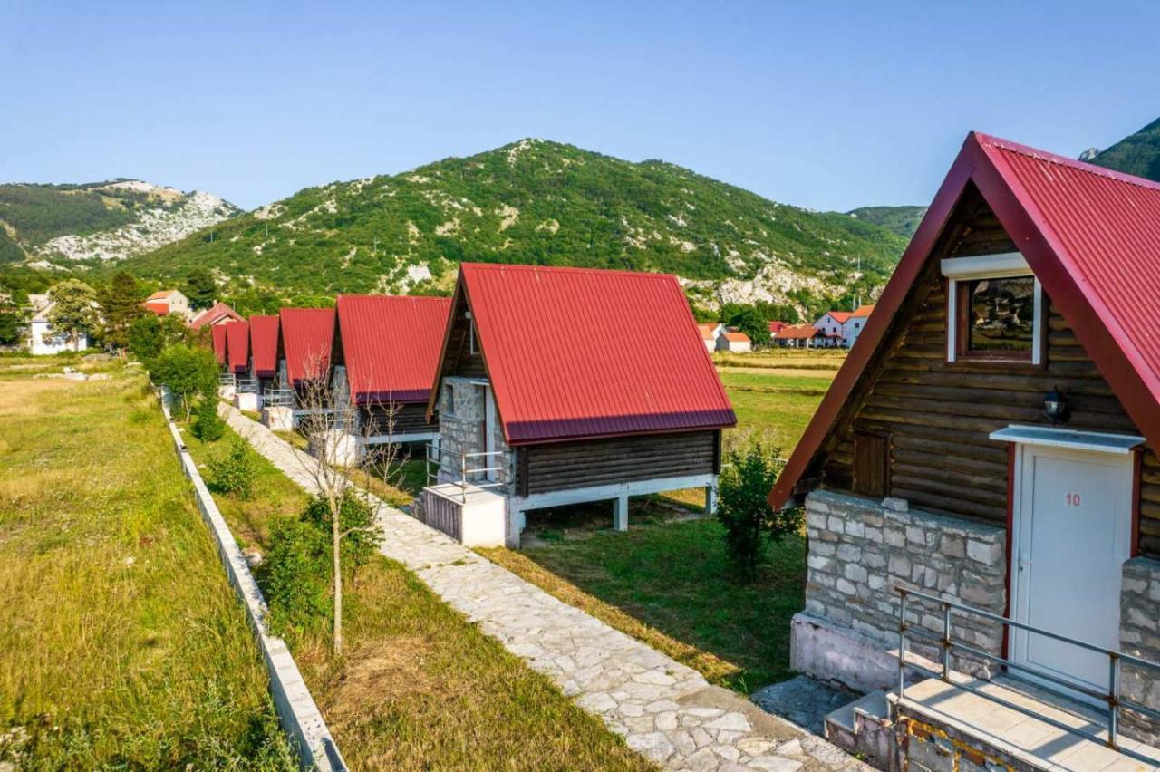 Etno Selo Bastadur Cetinje Ngoại thất bức ảnh